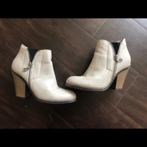 Whitish gray Guess booties